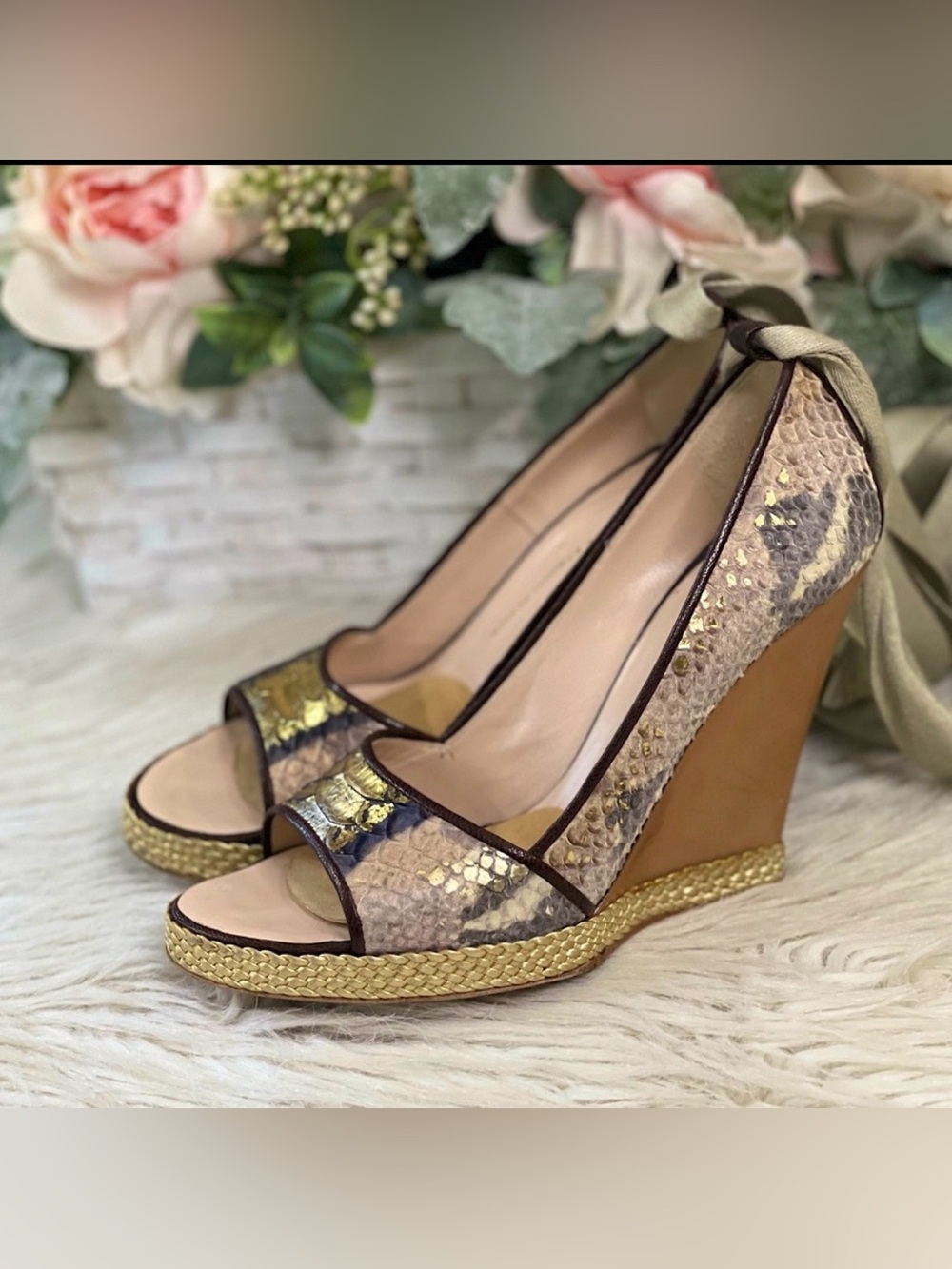 Giuseppe Zanotti Gold and Tan Wedges sz38